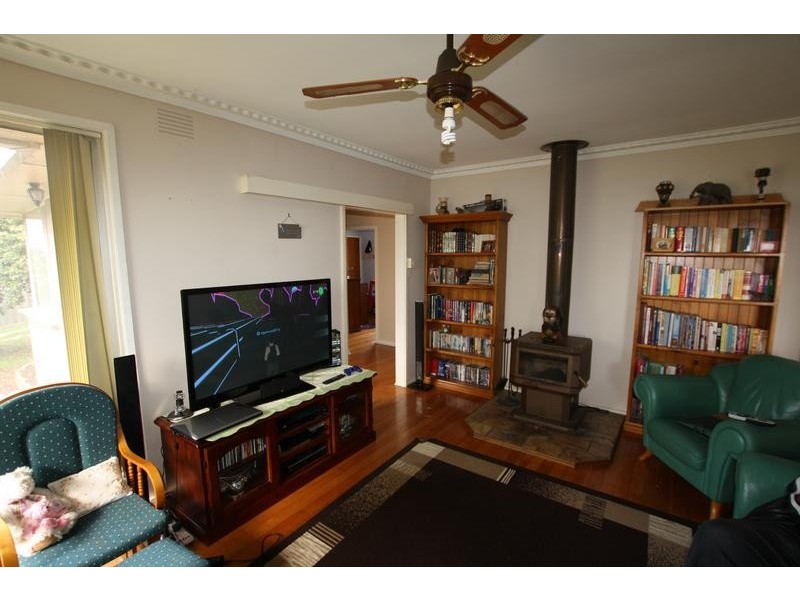 59 Main Road, Bena VIC 3946