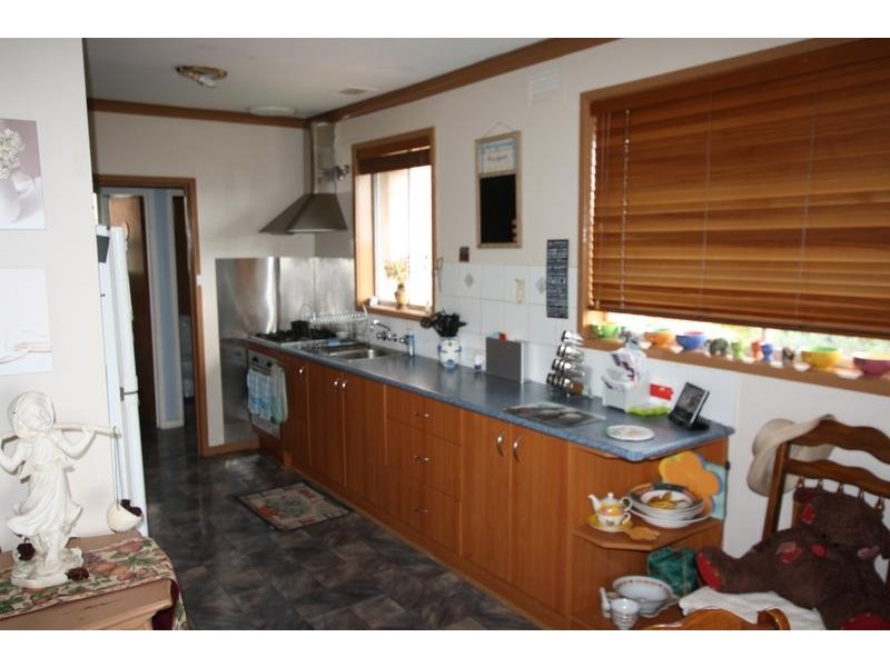 59 Main Road, Bena VIC 3946