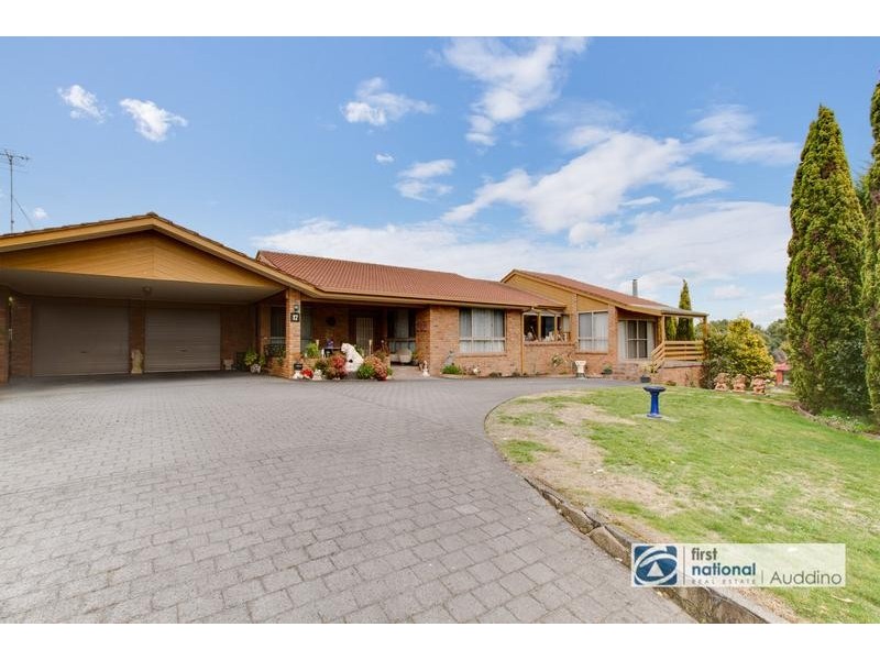 17-19 Valley View Parade, Korumburra VIC 3950
