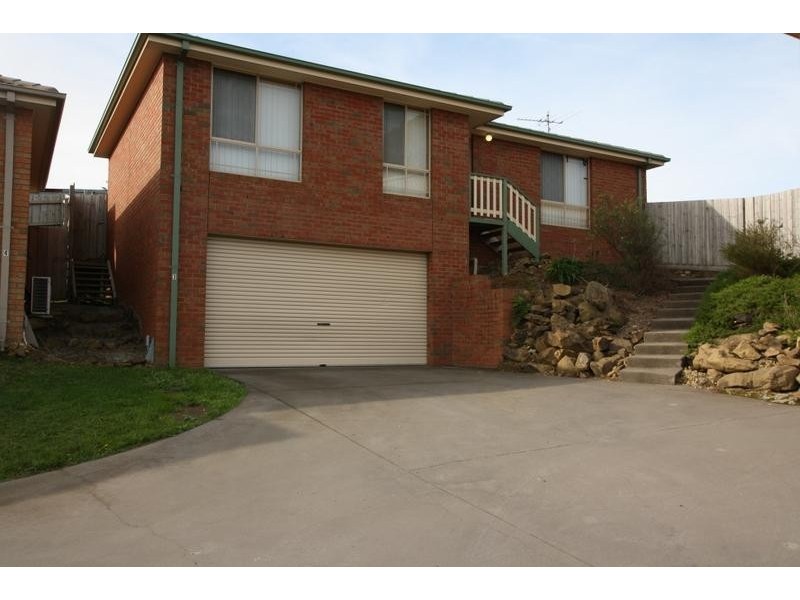 3 Bates ave, Korumburra VIC 3950