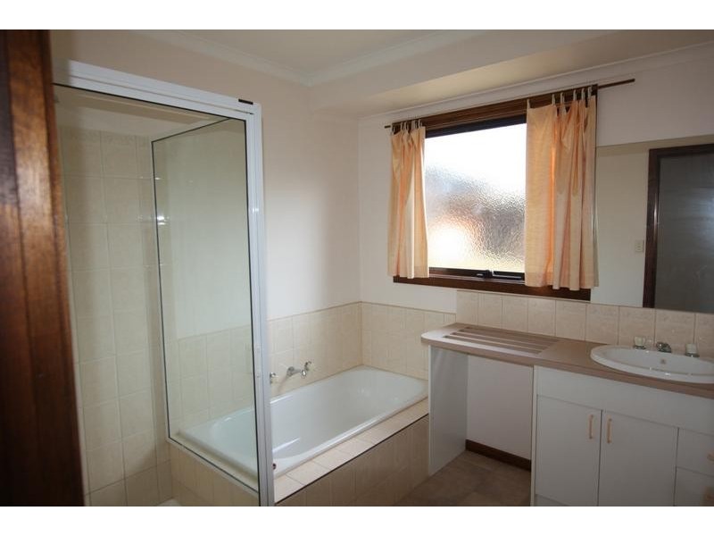 26 Valley View Parade, Korumburra VIC 3950