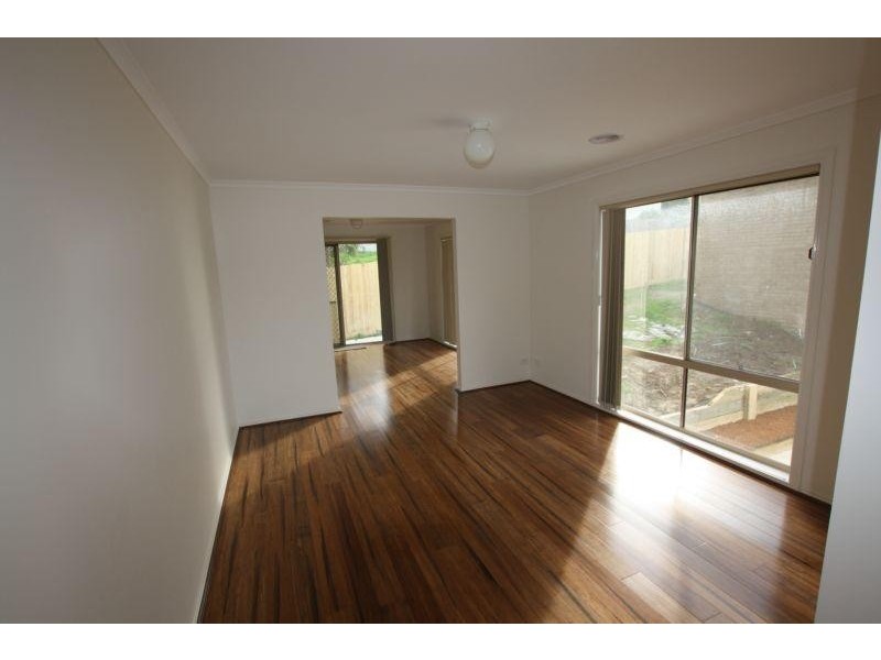 11/11 Lower Gordon Street, Korumburra VIC 3950