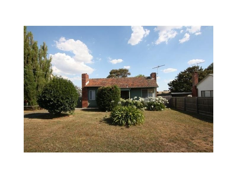3 Macqueen Avenue, Korumburra VIC 3950