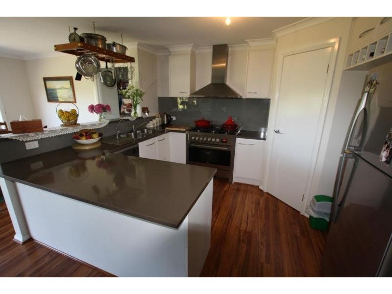 61 Hillcrest Way, Korumburra VIC 3950