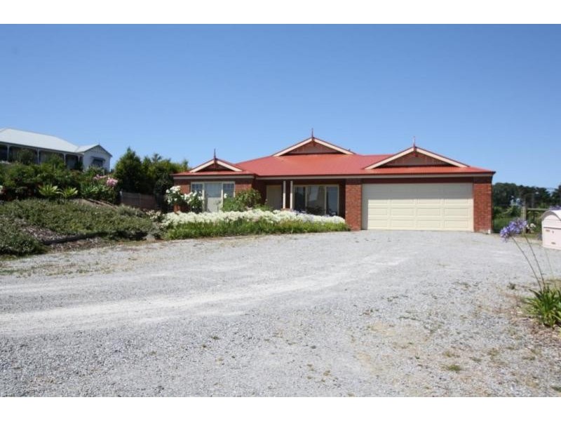 61 Hillcrest Way, Korumburra VIC 3950