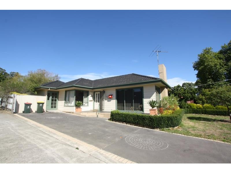 26 Victoria Road, Loch VIC 3945