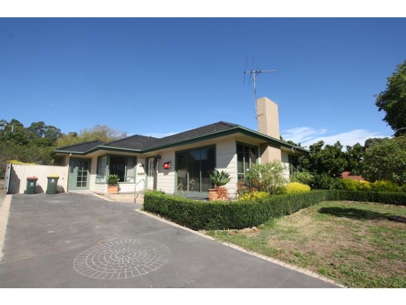 26 Victoria Road, Loch VIC 3945