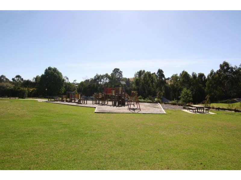 26 Victoria Road, Loch VIC 3945