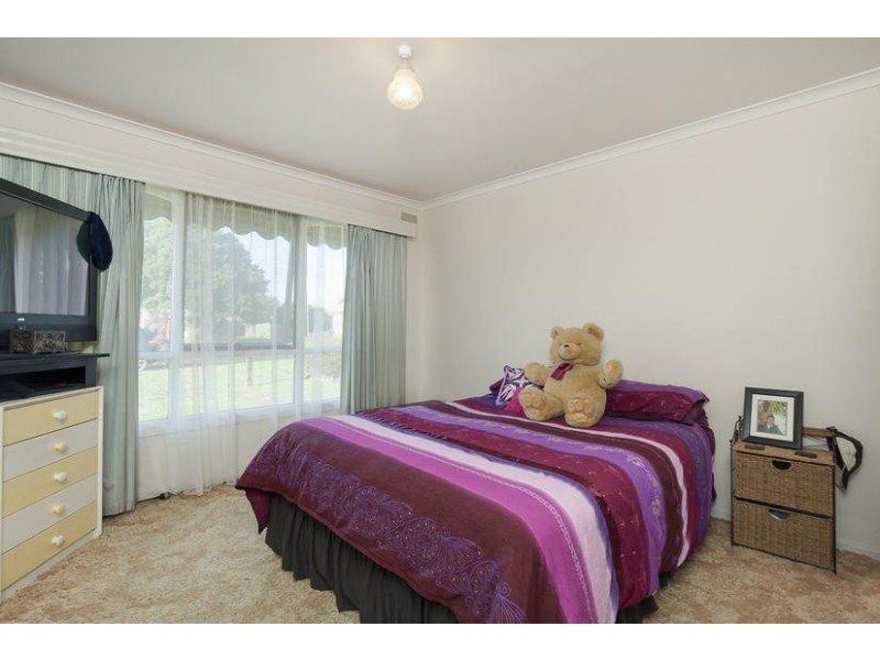 6 Commonwealth Avenue, Korumburra VIC 3950