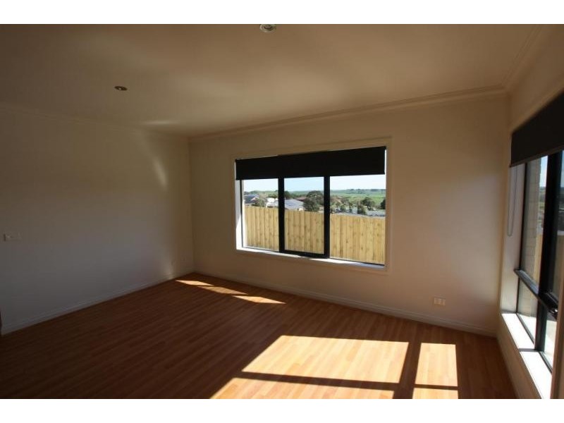 1/23 Hannah Rise, Korumburra VIC 3950