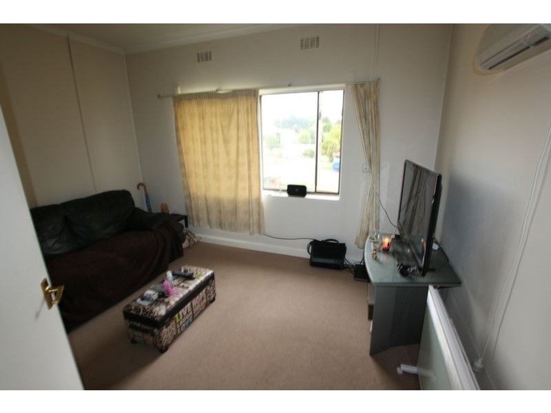 16 Bourke Street, Korumburra VIC 3950