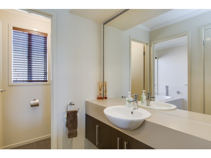 54 Valley View Parade, Korumburra VIC 3950