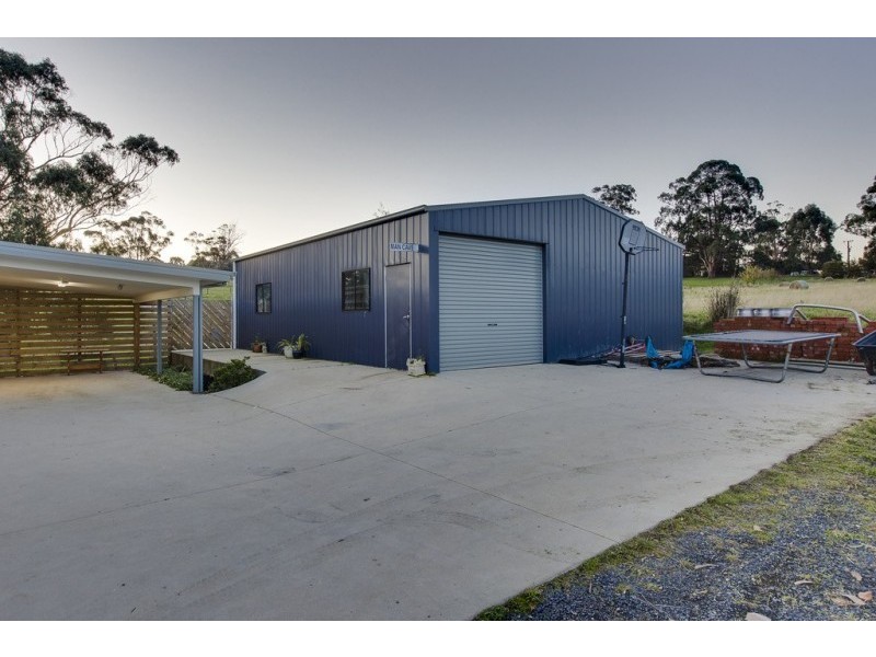 90 Elmores Road, Korumburra VIC 3950