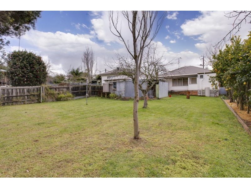 75 Victoria, Korumburra VIC 3950