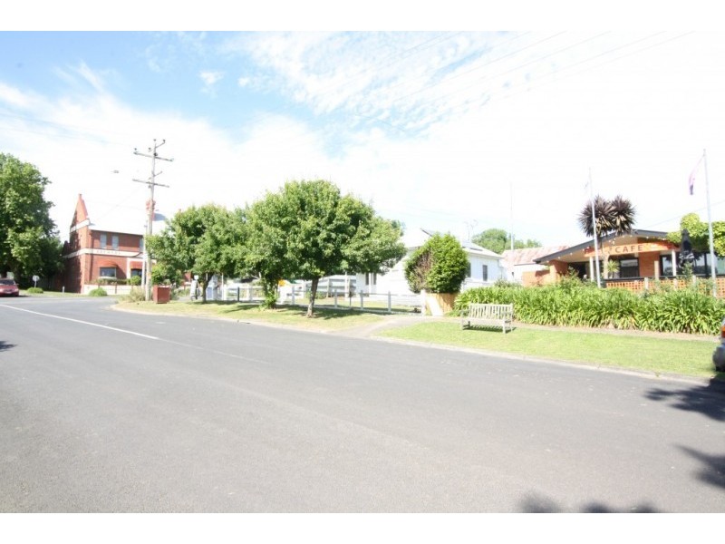 10 Smith Street, Loch VIC 3945