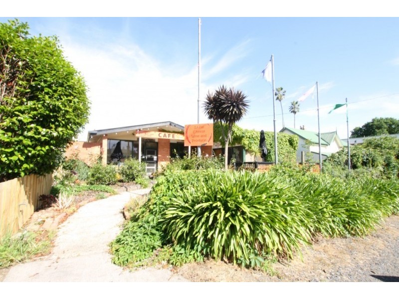 10 Smith Street, Loch VIC 3945