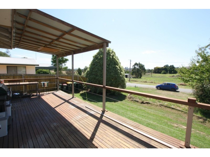 15 Queen Street, Loch VIC 3945