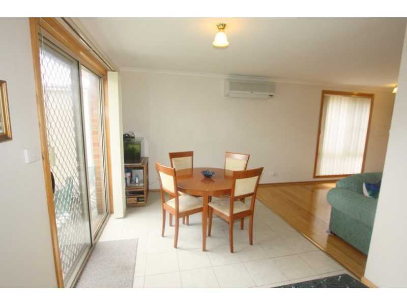 2/11 Shellcot Road, Korumburra VIC 3950