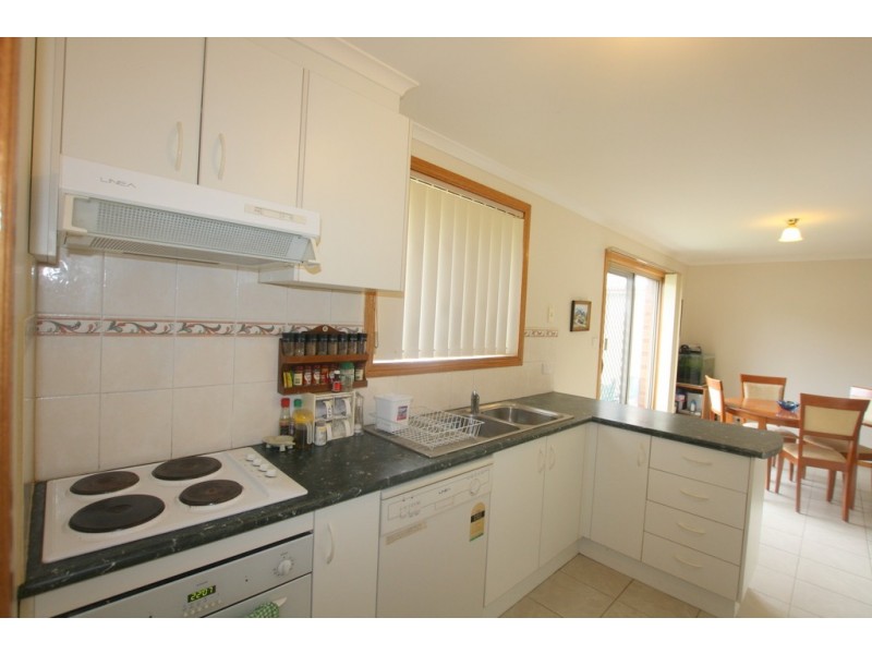 2/11 Shellcot Road, Korumburra VIC 3950