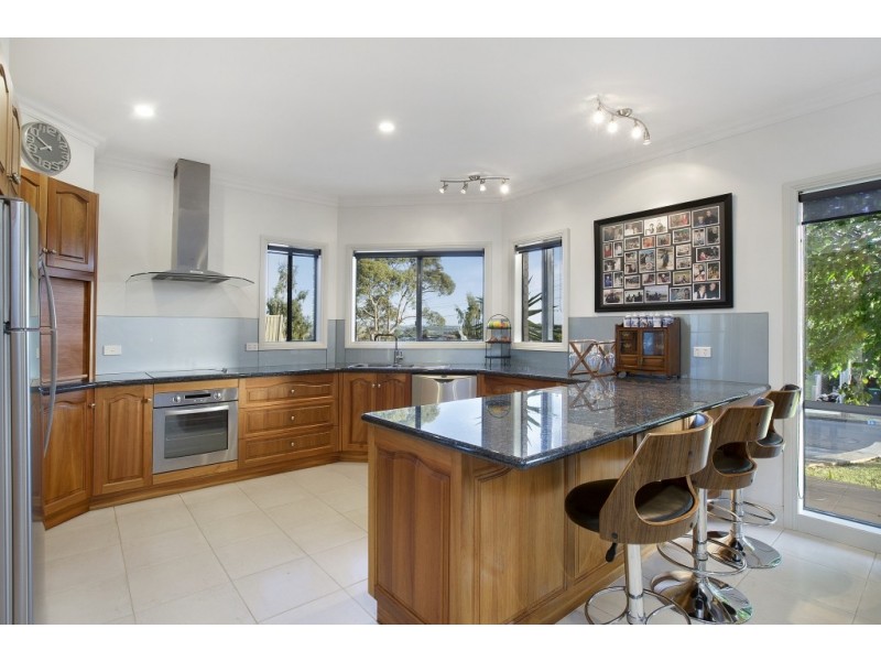 22 Valley View Crescent, Leongatha VIC 3953