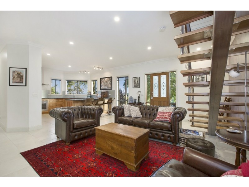 22 Valley View Crescent, Leongatha VIC 3953