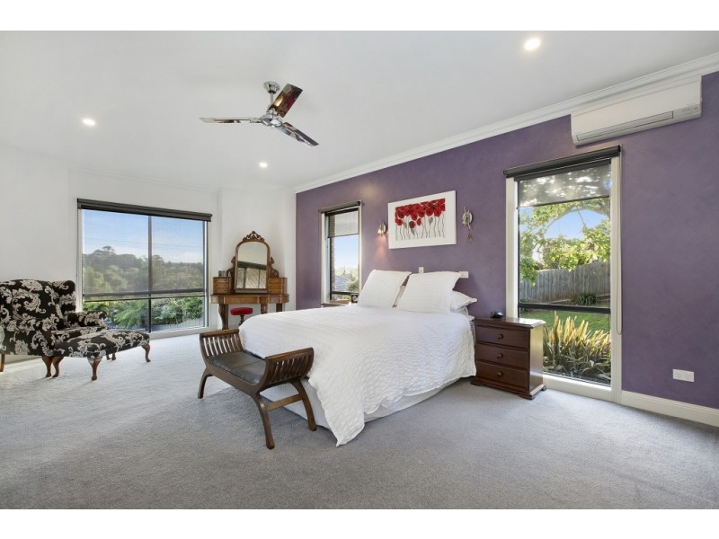 22 Valley View Crescent, Leongatha VIC 3953