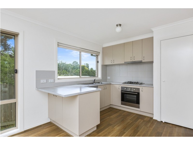9/11 Lower Gordon Street, Korumburra VIC 3950