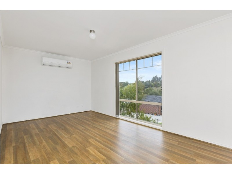 9/11 Lower Gordon Street, Korumburra VIC 3950