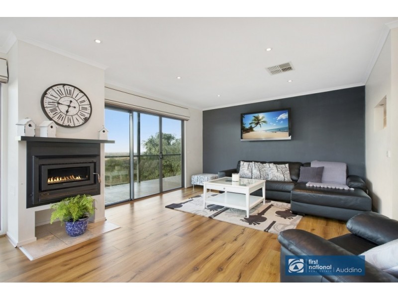 8 Neilson Street, Outtrim VIC 3951