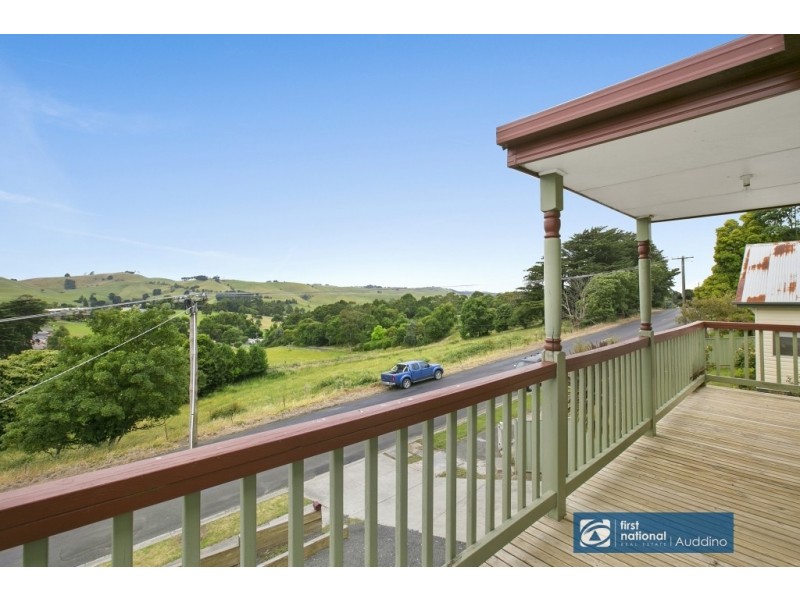 12A South Railway Crescent, Korumburra VIC 3950