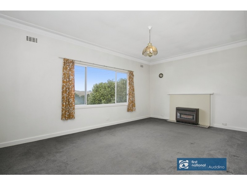 11 South Railway Crescent, Korumburra VIC 3950