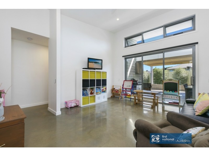 24 Carr Avenue, Leongatha VIC 3953