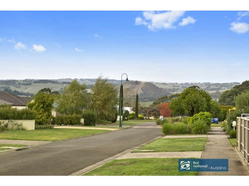 6 Carr Avenue, Leongatha VIC 3953