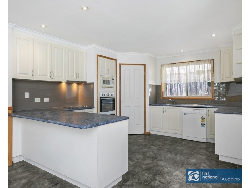 7 James Court, Leongatha VIC 3953