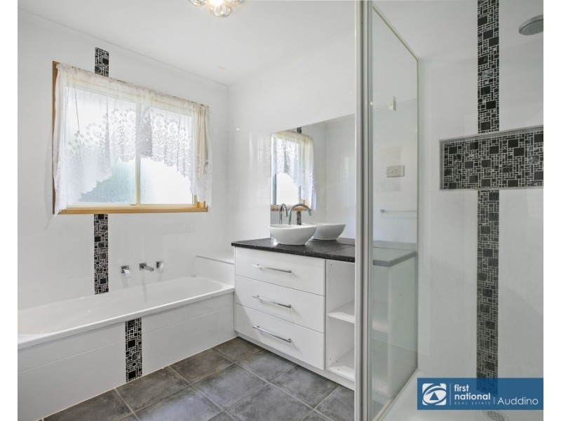 7 James Court, Leongatha VIC 3953