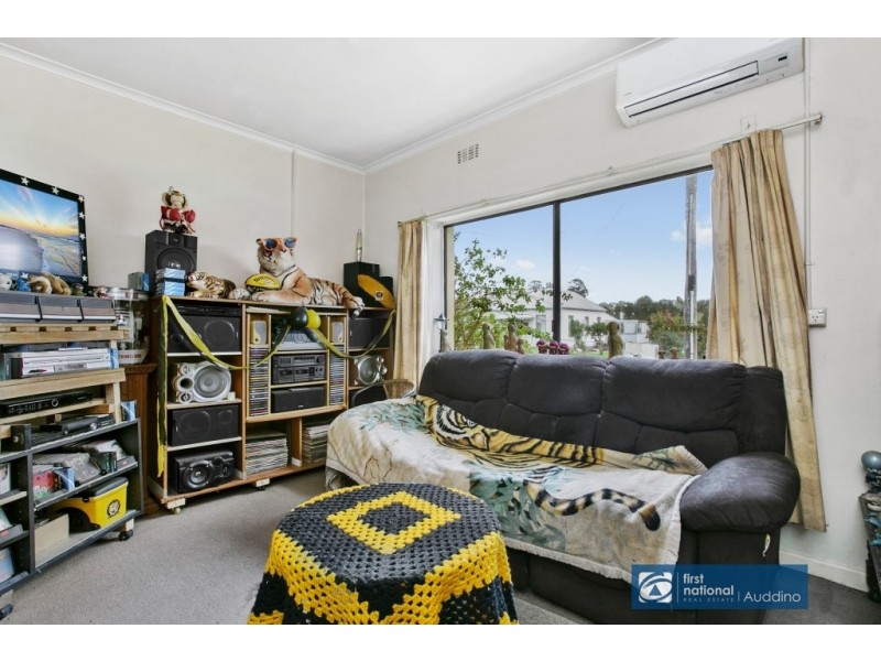 16 Bourke Street, Korumburra VIC 3950