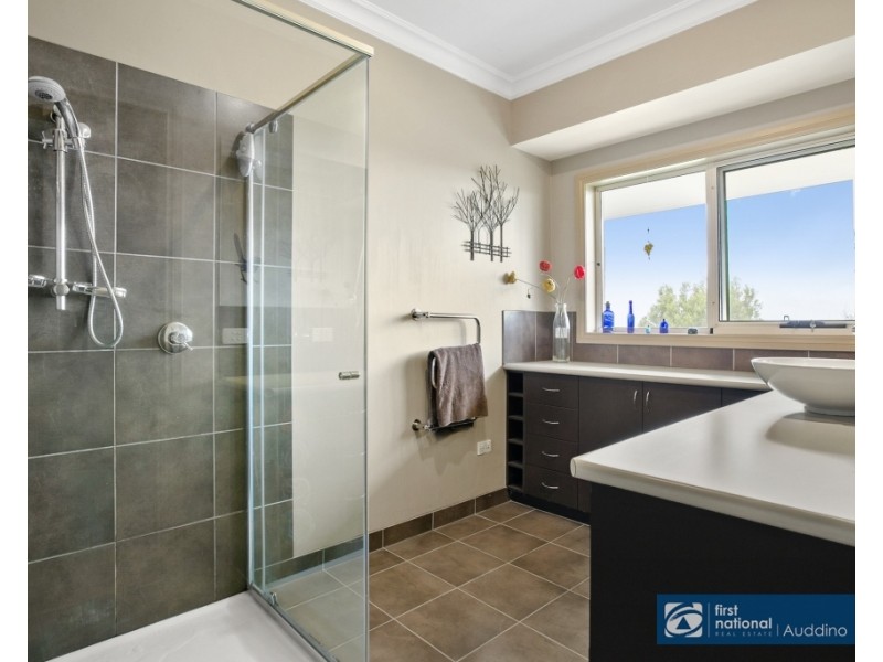 405 Barnes Road, Kardella VIC 3951