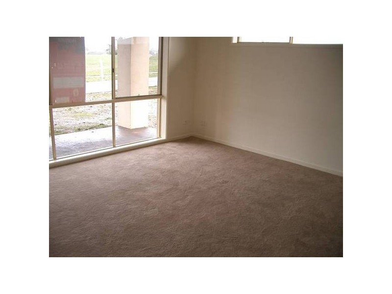 11 ISABELLA BOULEVARD, Korumburra VIC 3950