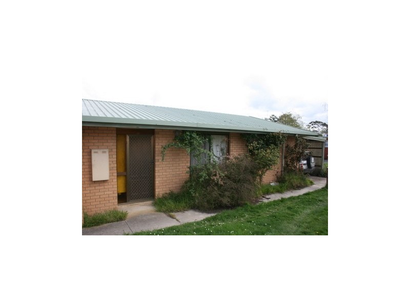 20 BATES AVENUE, Korumburra VIC 3950