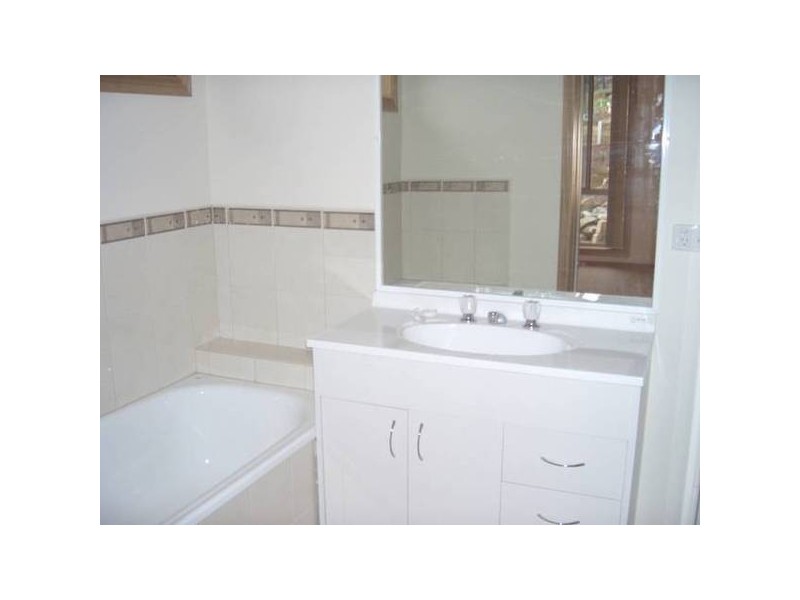 2/10A Coal Creek ROAD, Korumburra VIC 3950