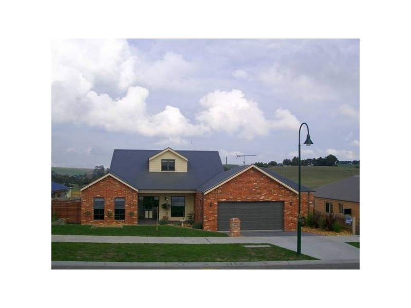 11 Isabella BOULEVARD, Korumburra VIC 3950