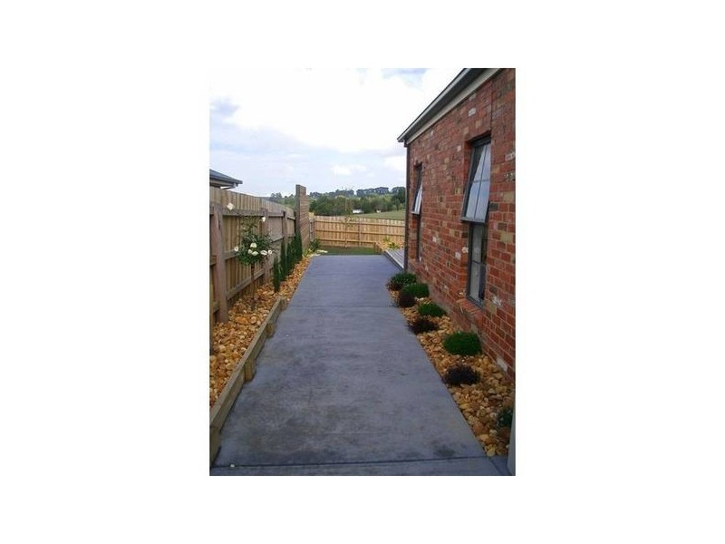 11 Isabella BOULEVARD, Korumburra VIC 3950