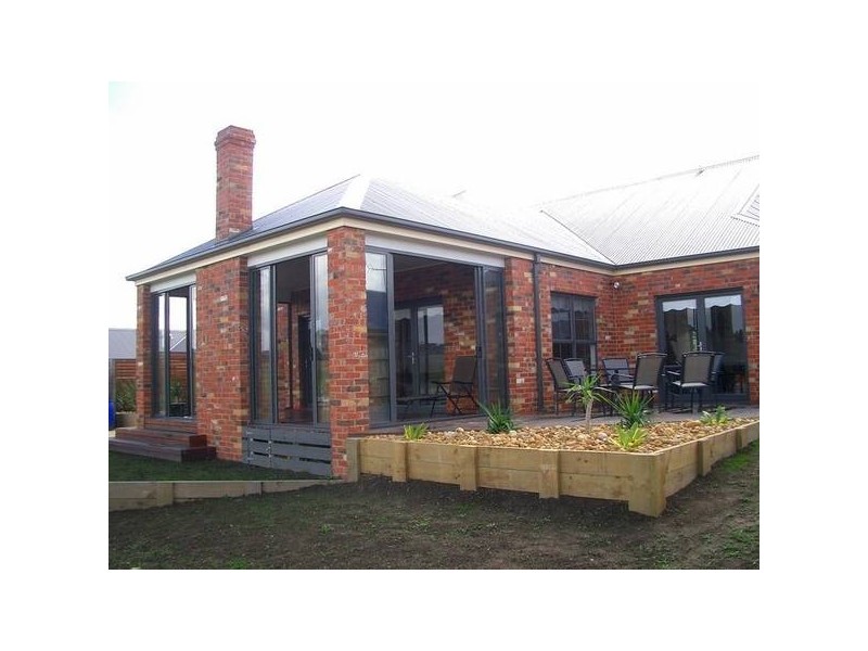 11 Isabella BOULEVARD, Korumburra VIC 3950