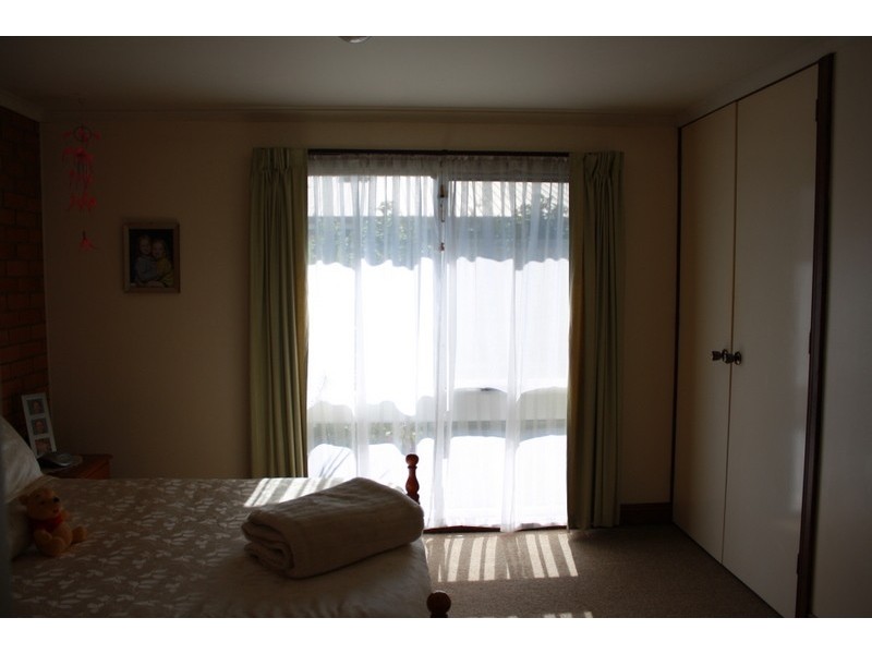 9/13-15 COAL CREEK ROAD, Korumburra VIC 3950