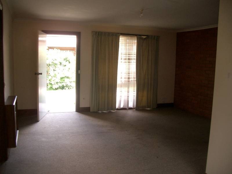 9/13-15 COAL CREEK ROAD, Korumburra VIC 3950