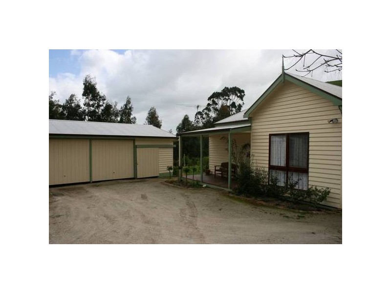 7095 South Gippsland Highway, Loch VIC 3945