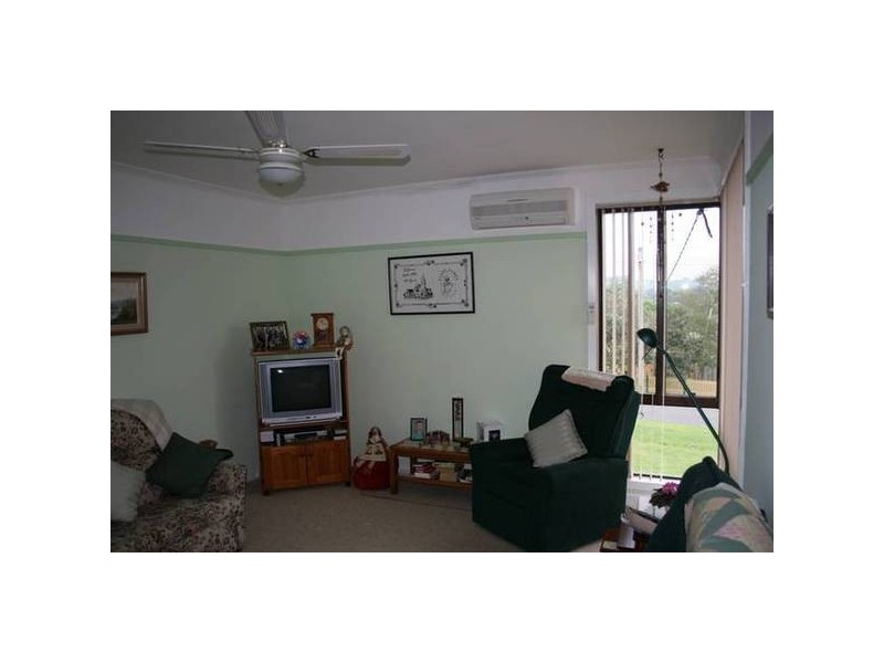 33 Mc Queen Avenue, Korumburra VIC 3950