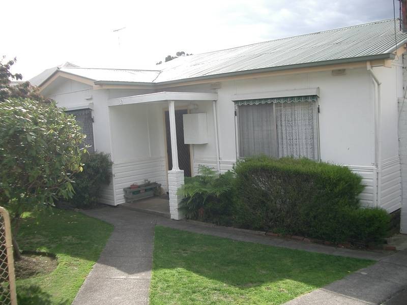 32 GORDON STREET, Korumburra VIC 3950