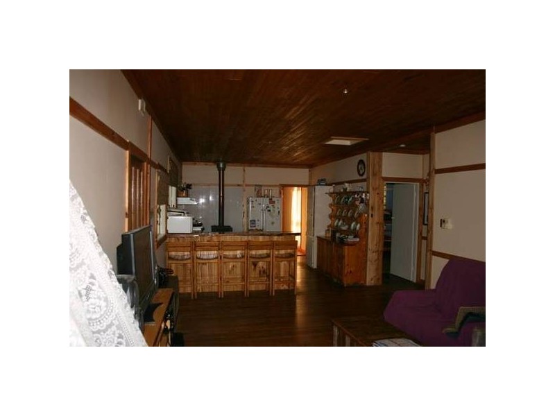 15 Queen Street, Loch VIC 3945