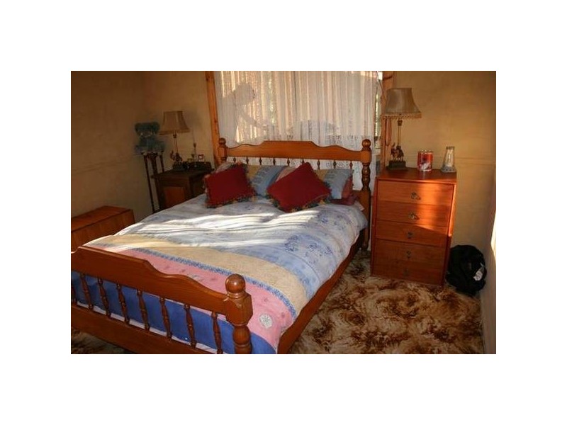 15 Queen Street, Loch VIC 3945